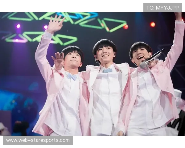 《从青涩少年到足球巨星的蜕变之路》