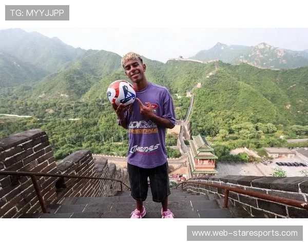 西班牙足球白色战袍中的传奇球星与辉煌历史探秘